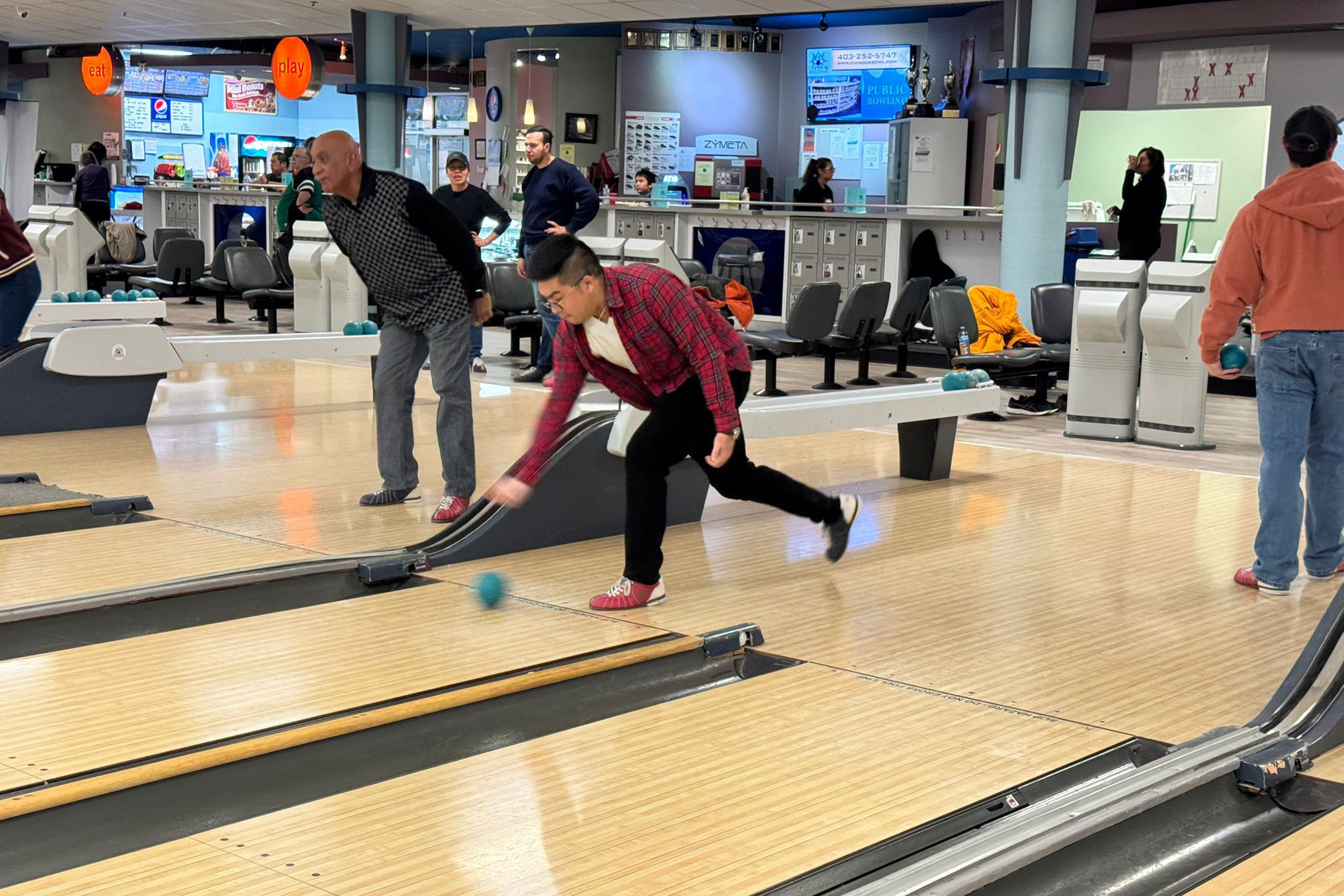 participants bowling