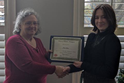 Melanee Jessup, présidente de la section locale 00015 de Kitchener, avec Jordan Steeves
